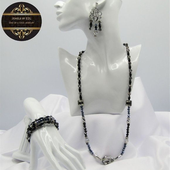 The MARQUESS BLACK & SILVER Beaded Jewelry Set - Picture 1 of 6